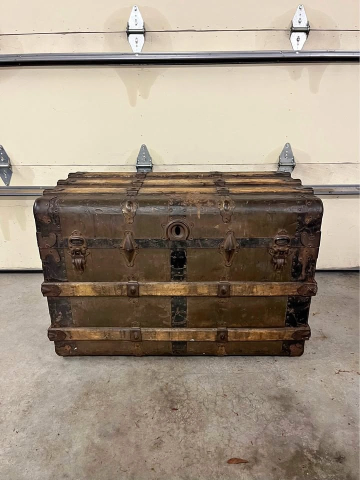 Vintage Steamer Trunk
