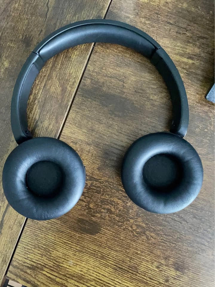 Wireless Sony headphones - photo 2