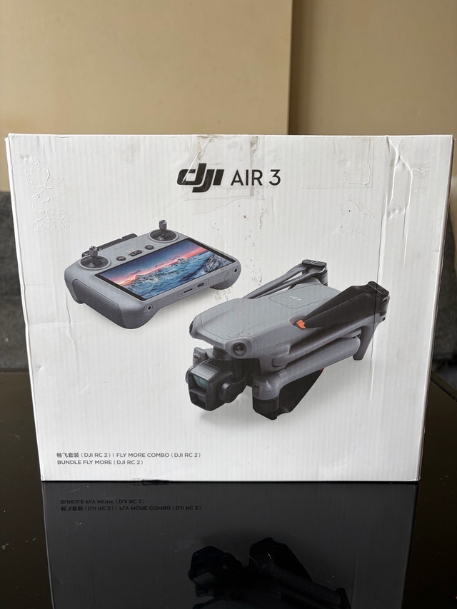 DJI Air 3 Fly More Combo with DJI RC 2