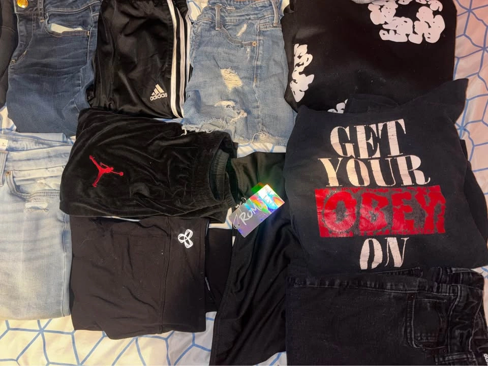 Closet Clean Out - photo 2