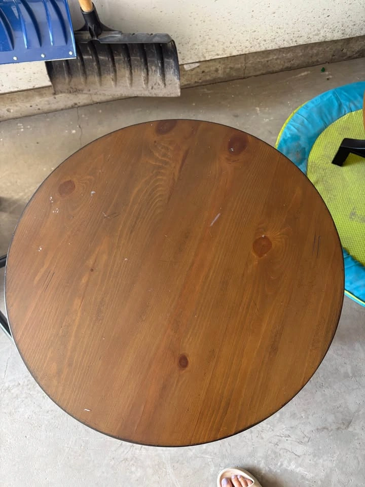 Coffee table plus end table - photo 3