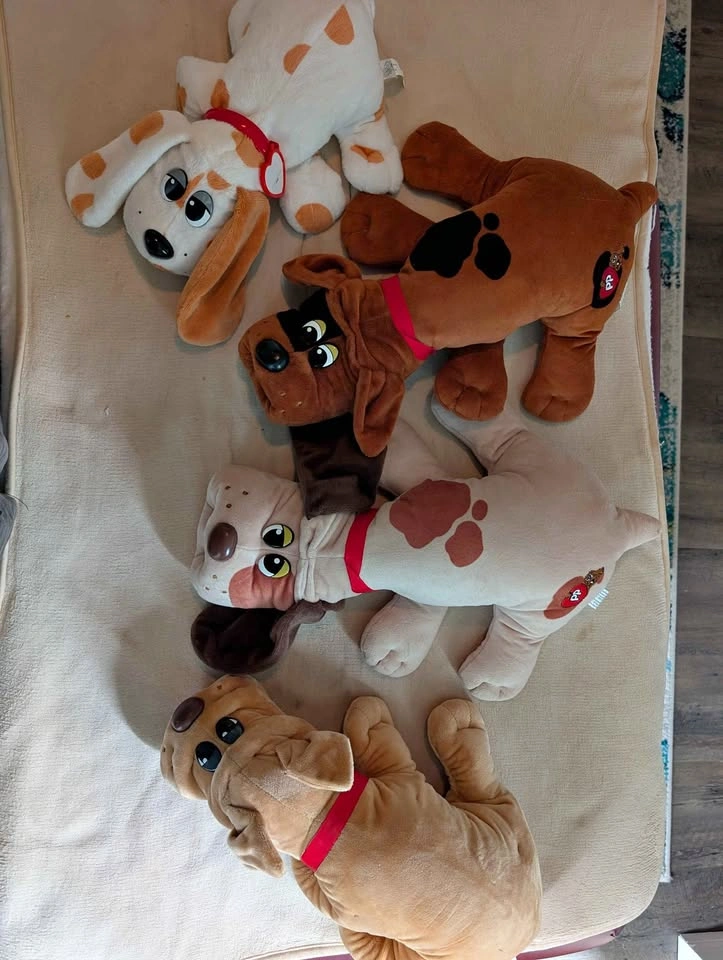 Pound Puppies Plush Dog Lot