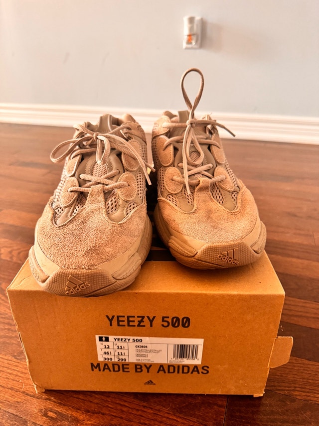 Adidas Yeezy 500 Slightly used