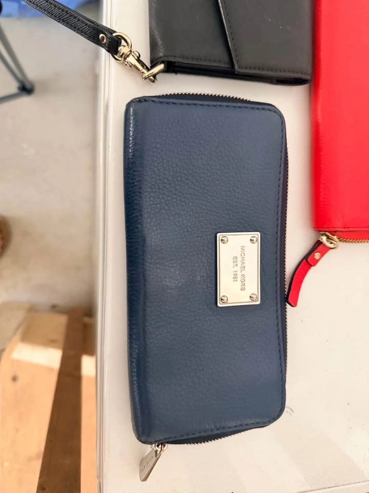 Kate Spade and Michael Kors Wallets - photo 4