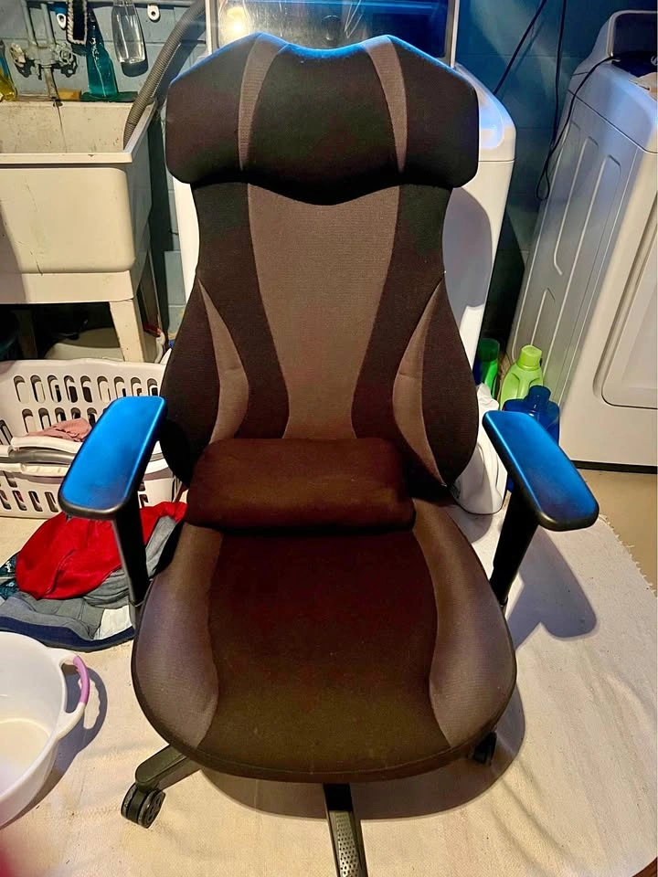 Viscologic armour gaming chair
