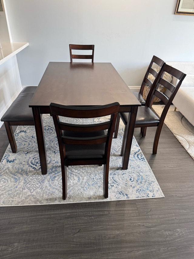 6-Person Dining Set with Rug (Available after 01/08) - photo 5
