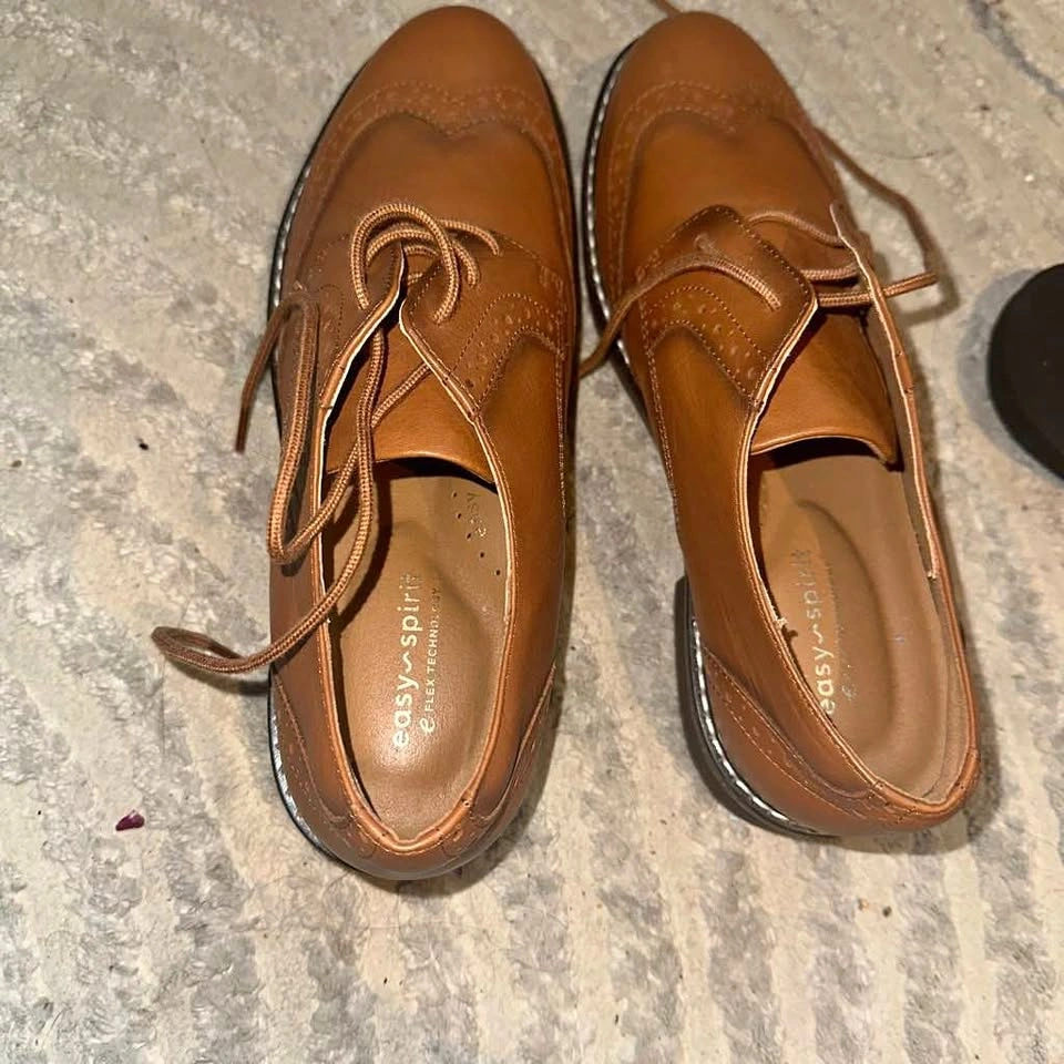 Brand new size 8 shoes