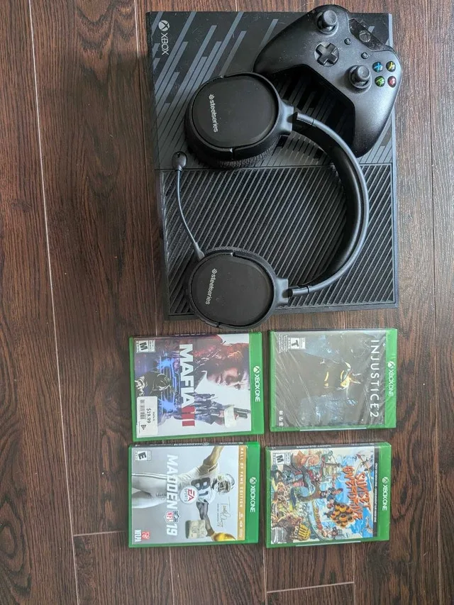 Xbox One with Games & wireless Steelcase headphones