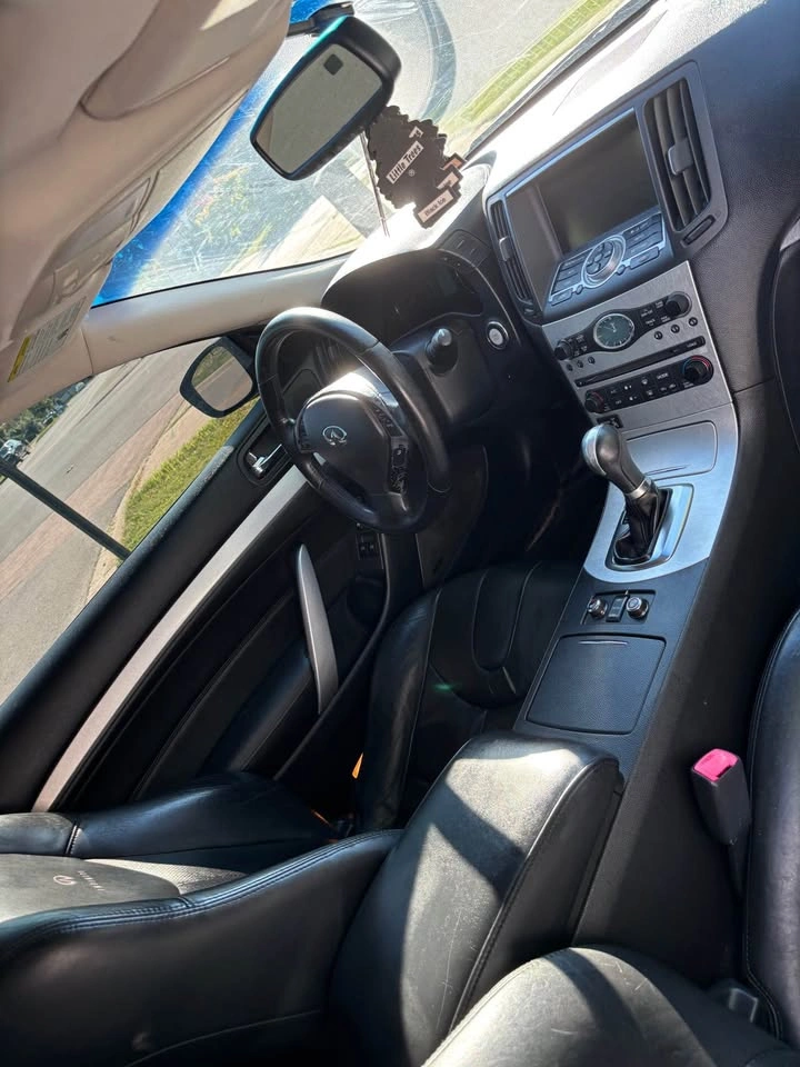 2009 Infiniti g37x coupe - photo 5