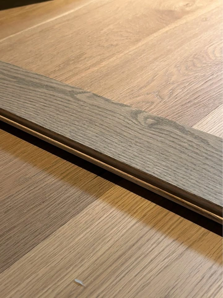 600 square feet Hardwood Flooring - photo 2