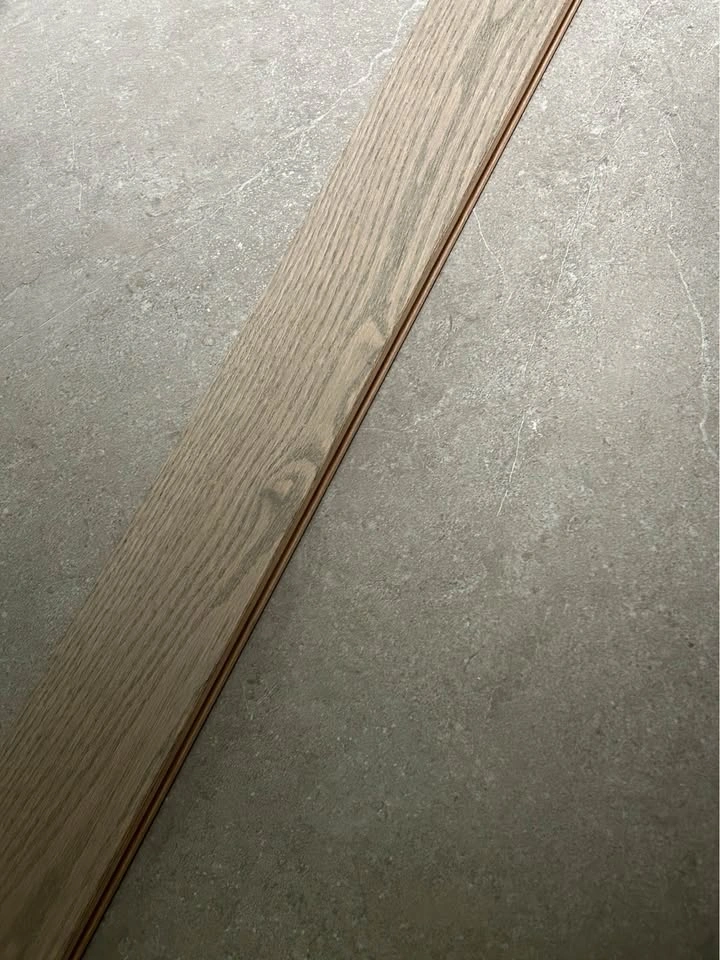 600 square feet Hardwood Flooring - photo 5