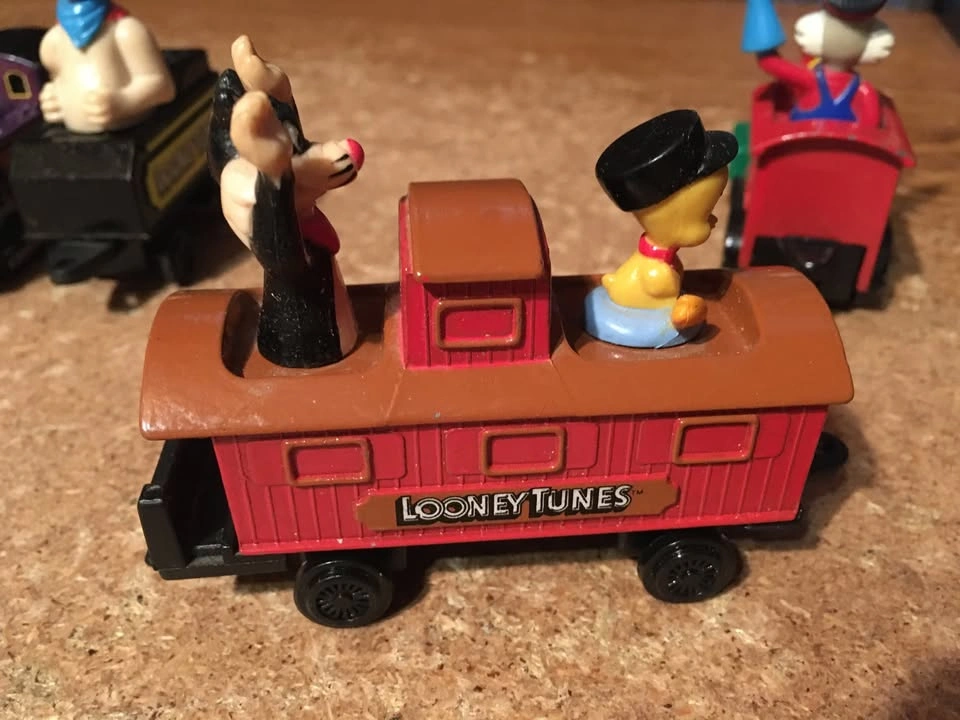 Lot of 4 1989 Ertl Looney Tunes & 1995 Thomas Train - photo 5
