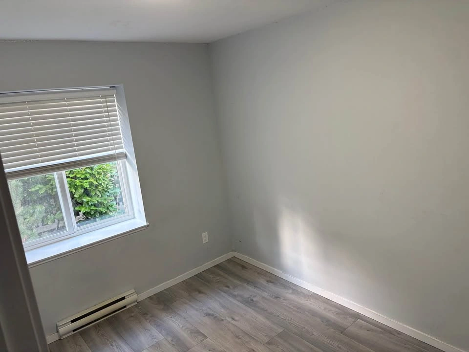 Private room for rent - photo 5