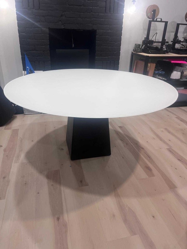 Tempered Glass Top Round Dining Table - photo 3
