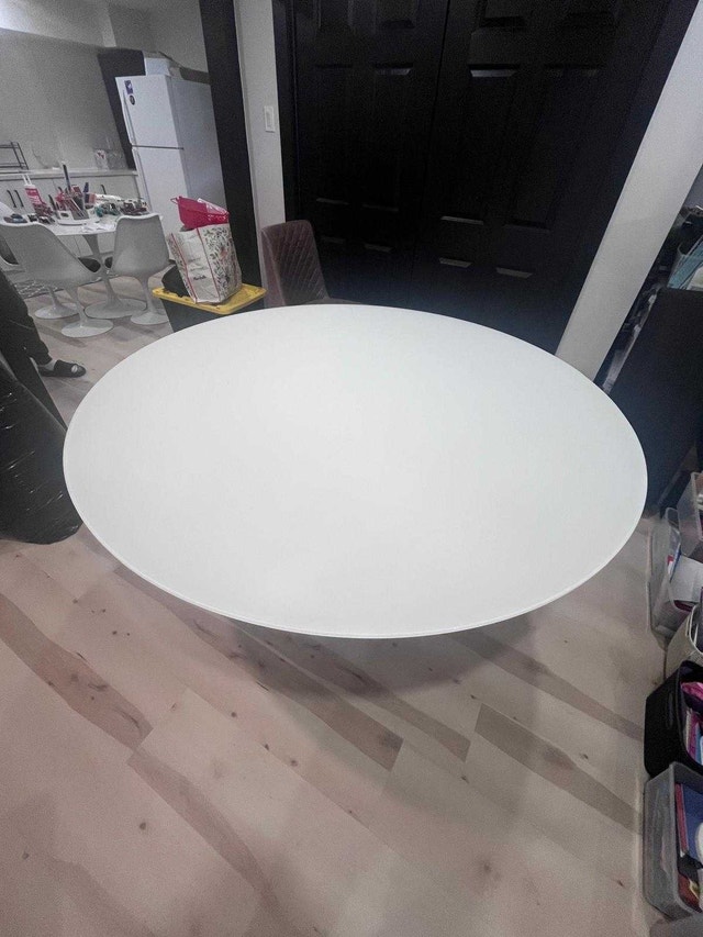 Tempered Glass Top Round Dining Table - photo 4