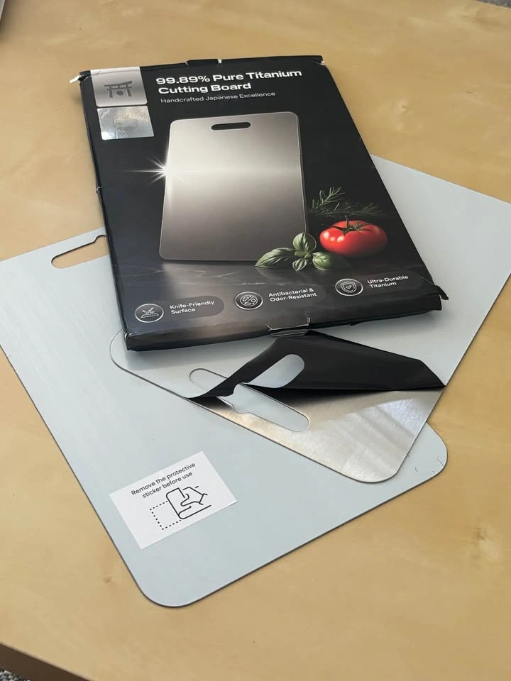 Set of 2 New Titanium Cutting Boards (11.4 x 7.87 in) - photo 2