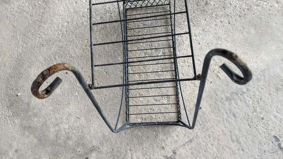 METAL PLANT STAND BASKET TOP SHELF BOTTOM - photo 4