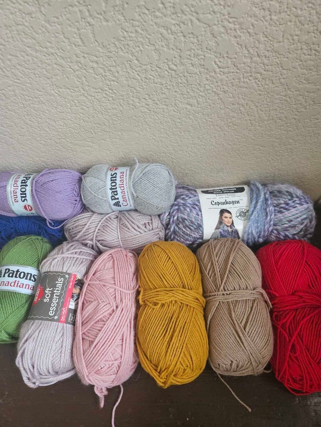 Patons and Red Heart Yarn Assortment - photo 2