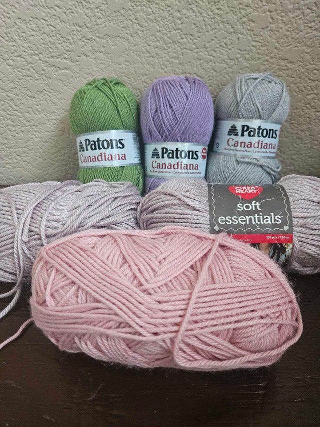 Patons and Red Heart Yarn Assortment - photo 3