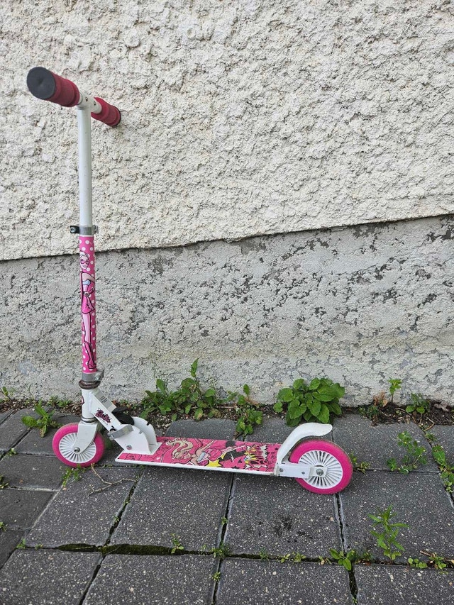 Barbie Kids Scooter