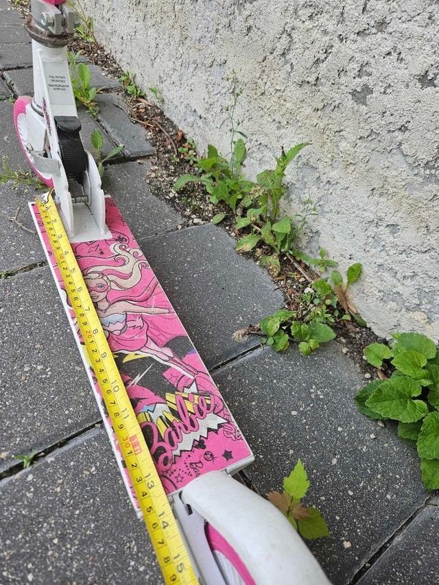 Barbie Kids Scooter - photo 3