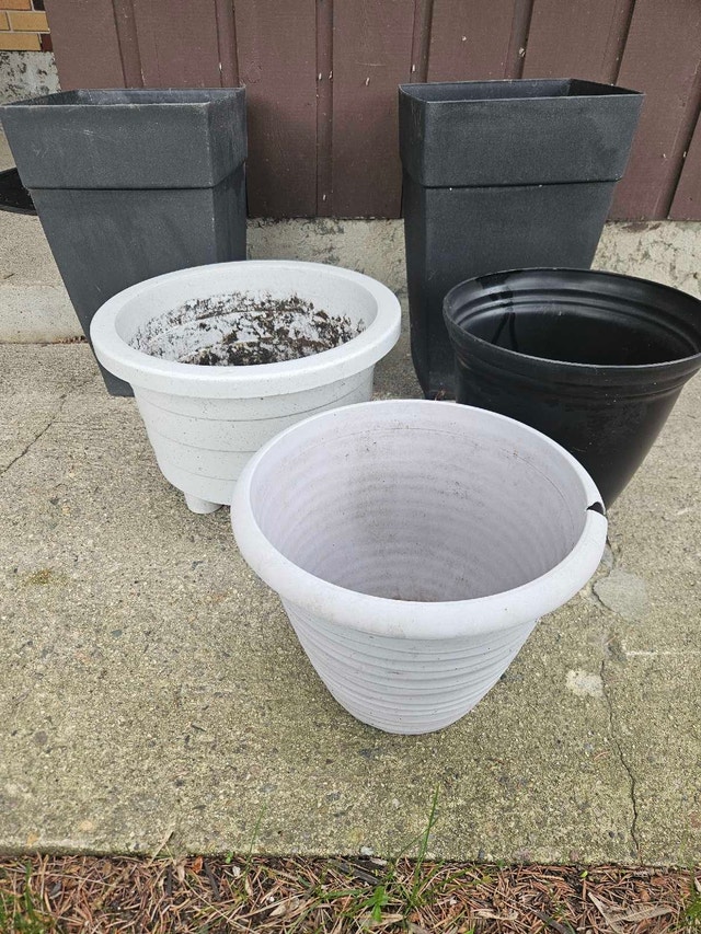 5 Outdoor Planters