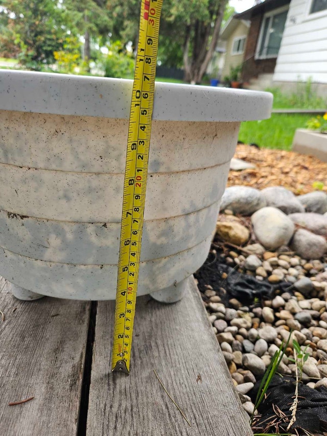 Outdoor Planter - photo 3