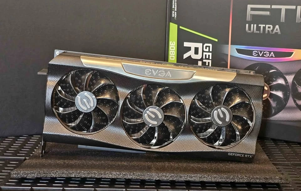 Trade/OBO EVGA GeForce RTX 3080 FTW3 Ultra Gaming Graphics Card