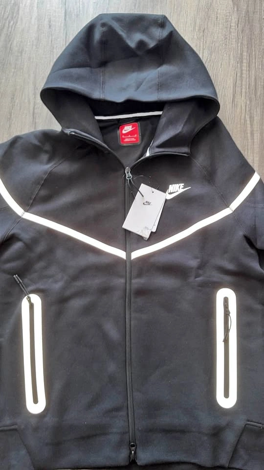 Nike tech reflective