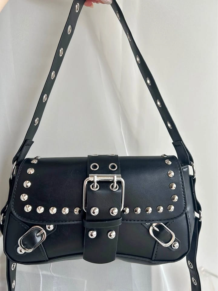Black matte shoulder bag