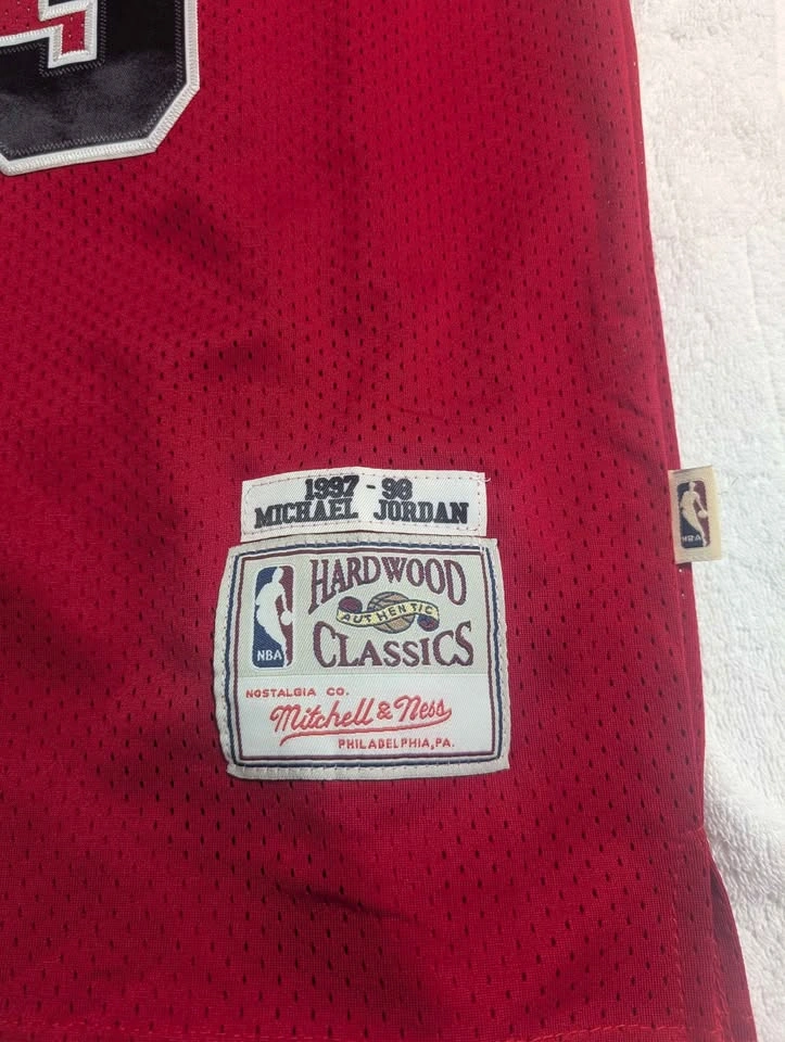 Mitchell & Ness Michael Jordan Chicago Bulls Hardwood Classics J - photo 2