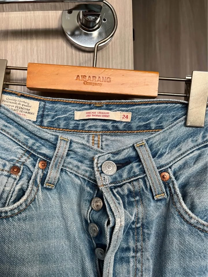 Levi’s Ribcage Straight Jeans size 24 - photo 2