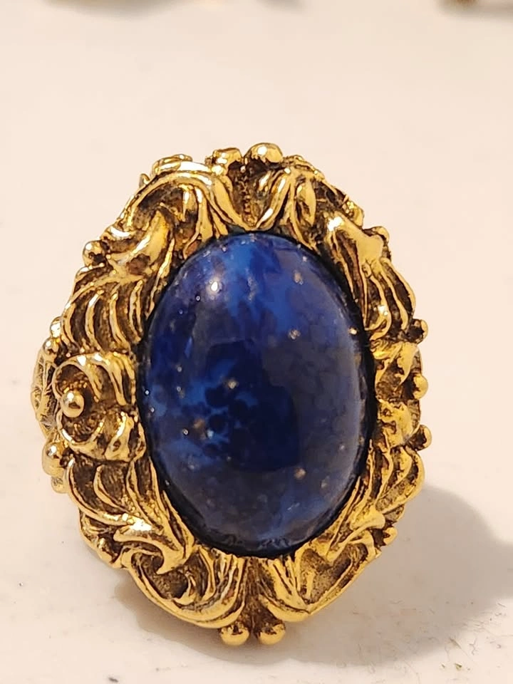 Vintage Gold Tone Ornate Poison Ring - Size 6 - photo 5