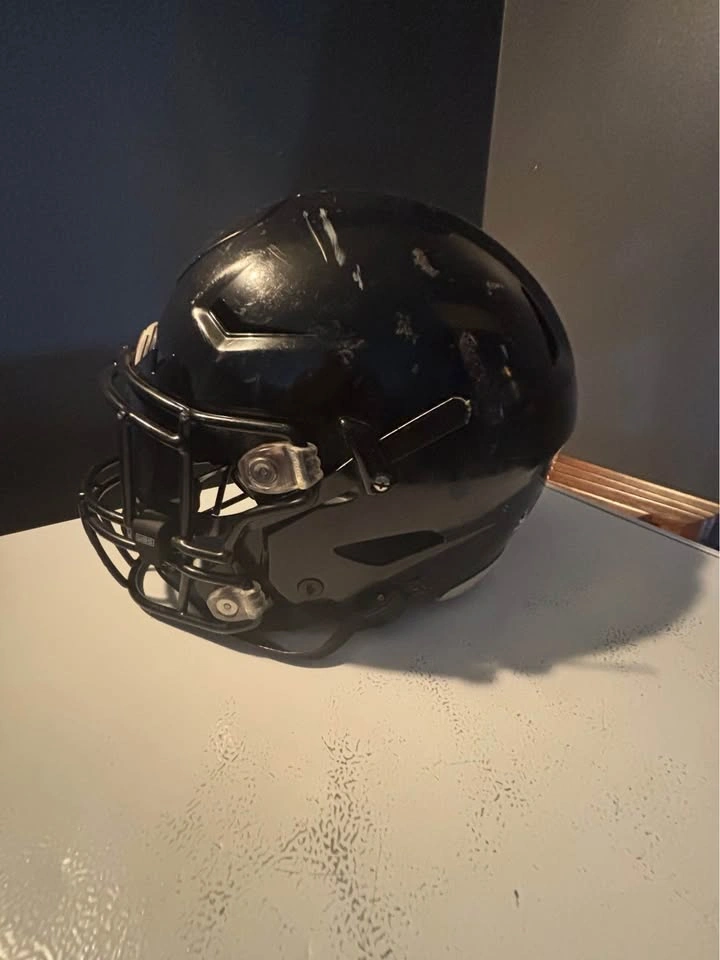 Football Speedflex helmet with blackout visor - photo 2