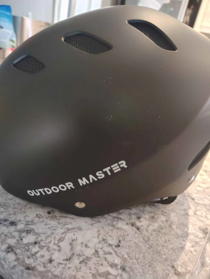 NEW OutdoorMaster Snow Helmet - Matte Black - Size L - photo 3