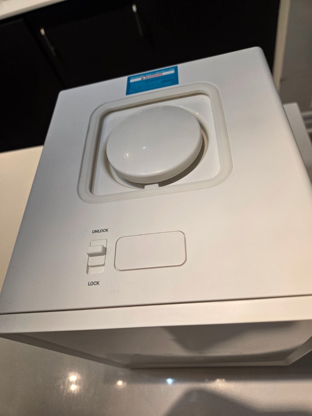 [Moving Sale] - LIVATRO Stainless Steel Steam Humidifier - photo 2