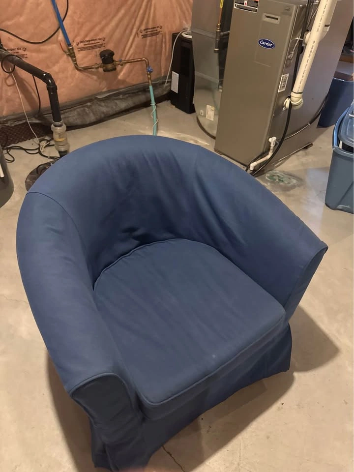 Chair with cover - photo 3