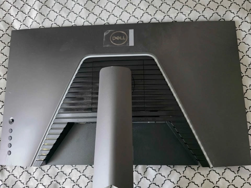 2 Gaming Monitors for Sale – Excellent Condition - photo 3