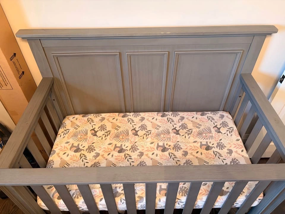 Solid Wood Convertible Crib + 6-Drawer Dresser + Mattress - photo 2