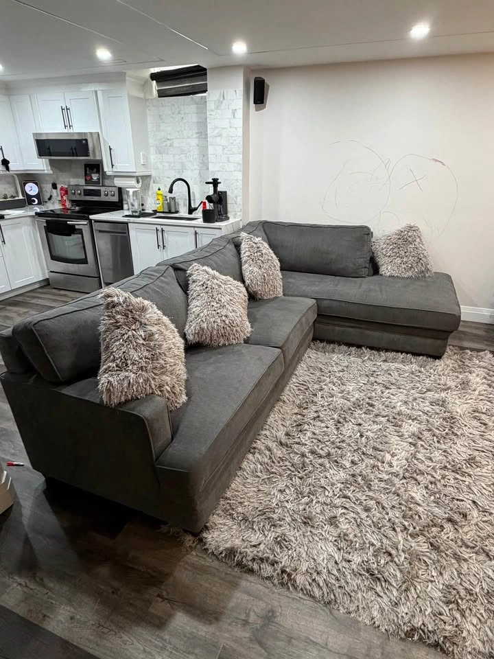 Modern Grey L-Shaped Sectional Sofa – Good Condition - photo 2