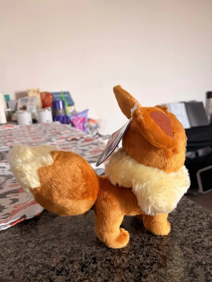 Authentic Pokémon Center Eevee Plush (Japan Exclusive) - photo 4