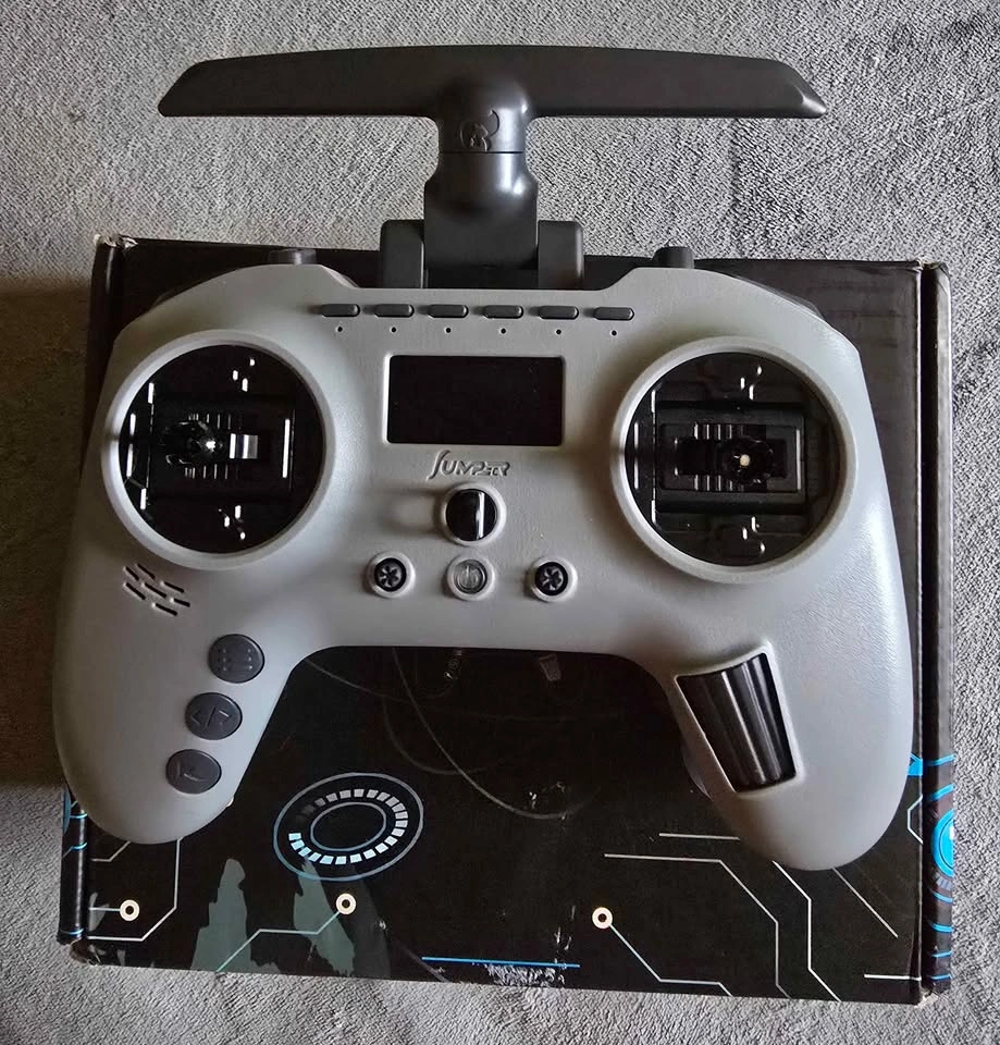 Controller - photo 4