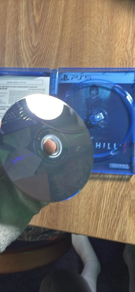 Silent Hill f PS5 - photo 4
