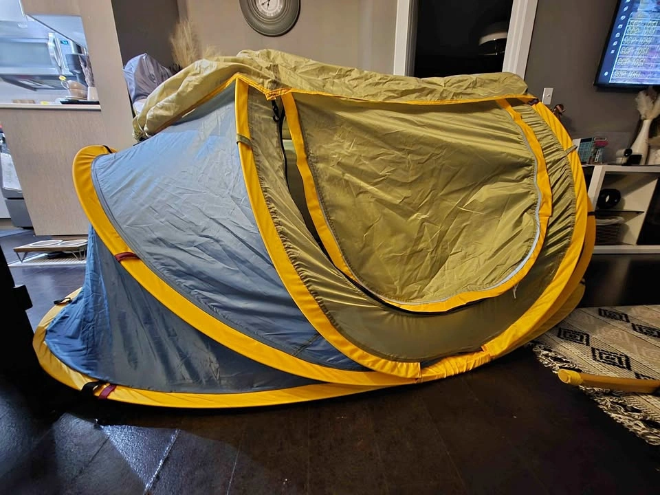 Broadstone Montague 2-Person Pop-up Tent