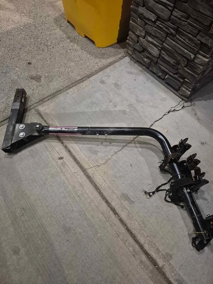 4-Bike Hitch Mount Rack - photo 2