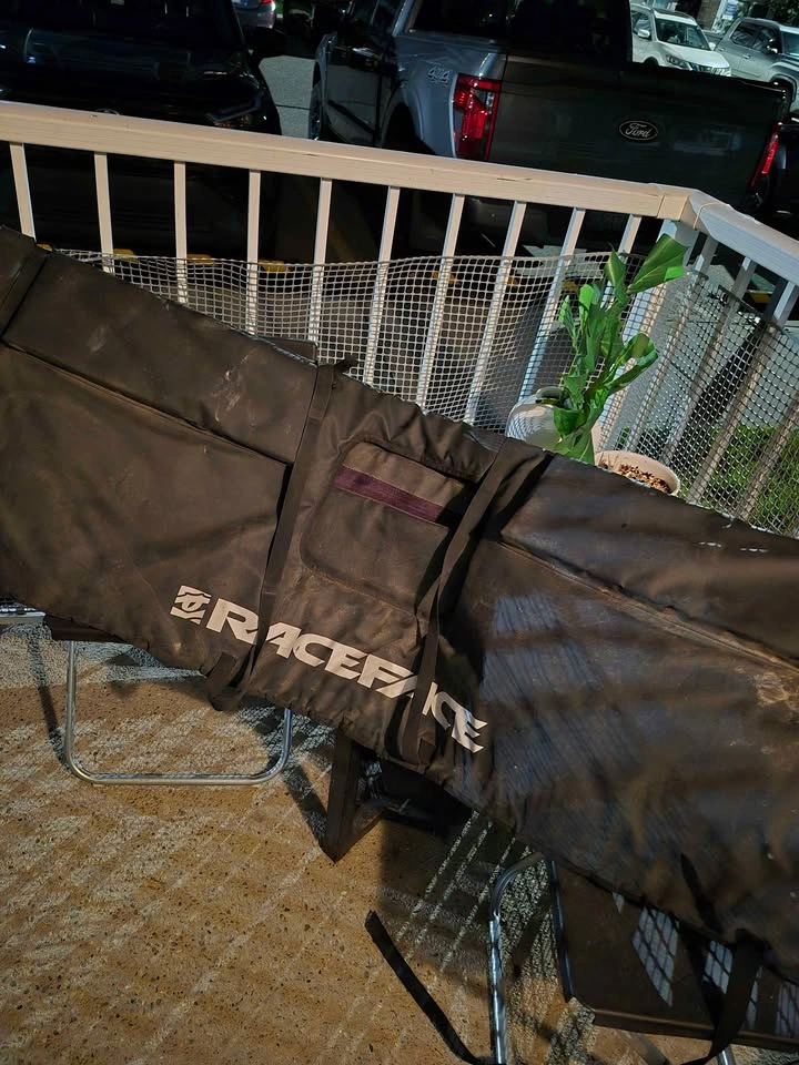 Race Face Tailgate Pad - photo 2