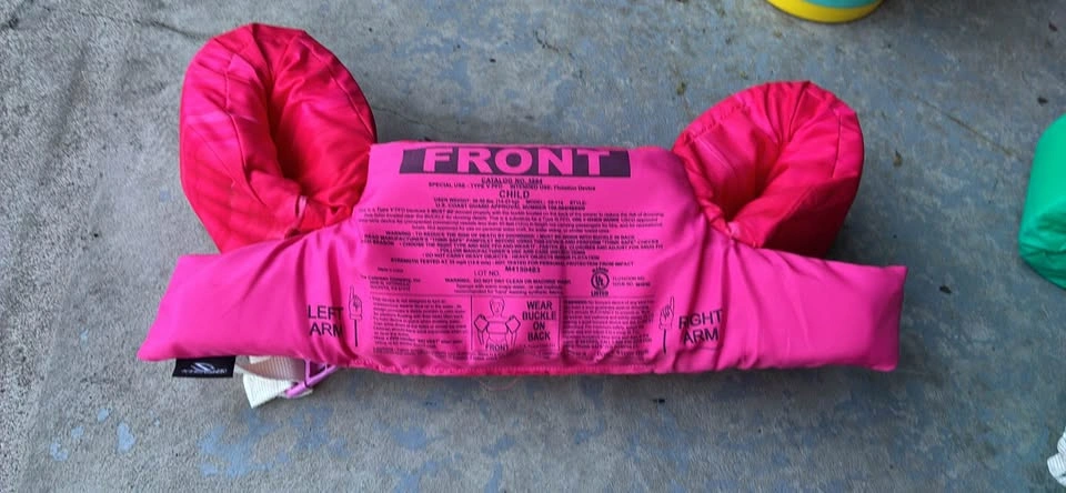 Pink kids flotation device /life jacket - photo 4