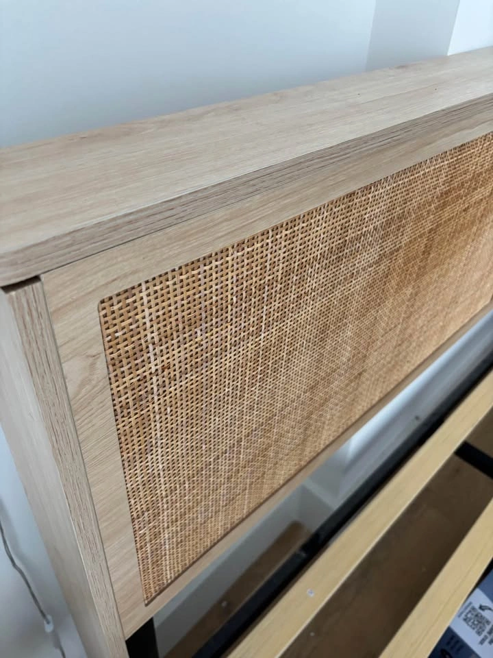 Yechen Queen bed frame with storage - photo 2
