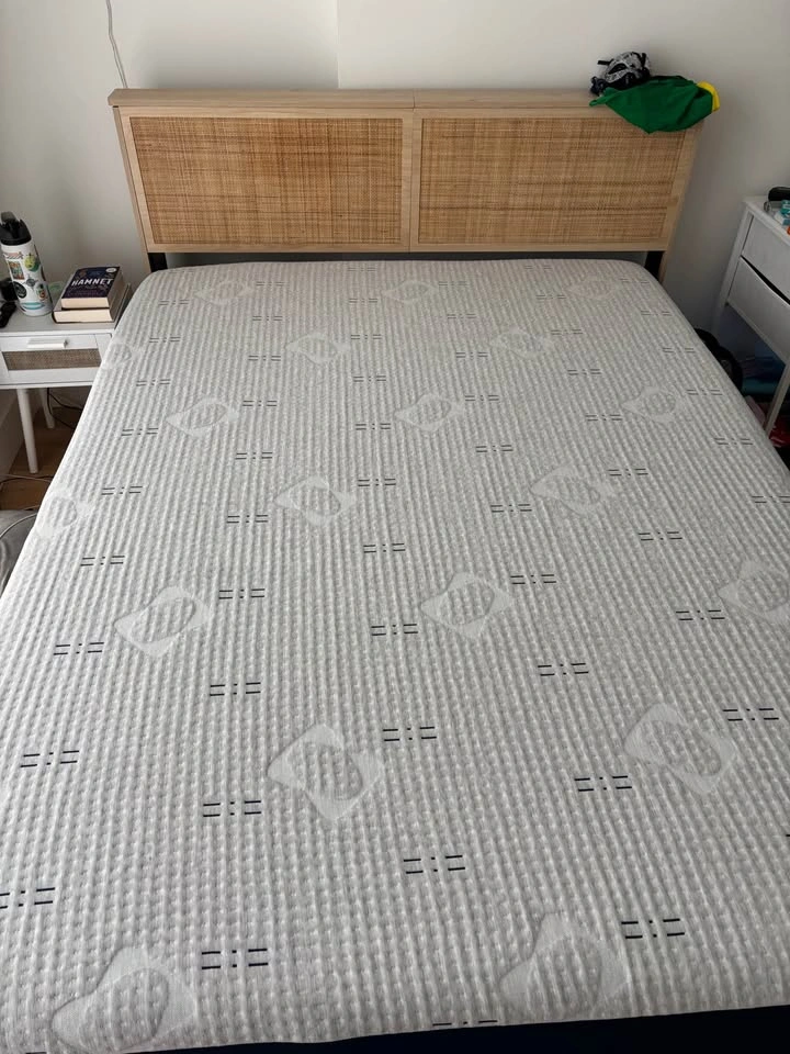 Yechen Queen bed frame with storage - photo 4