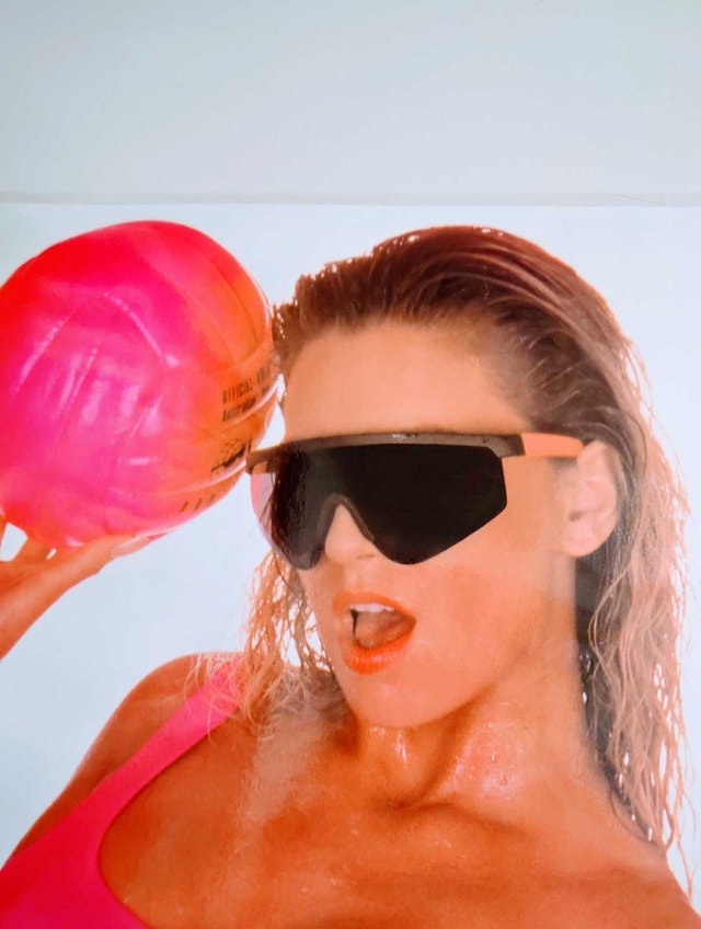 Vintage 1989 Body Glove Volleyball Poster - photo 3